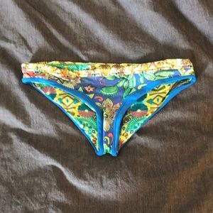 Maaji size small bikini bottom